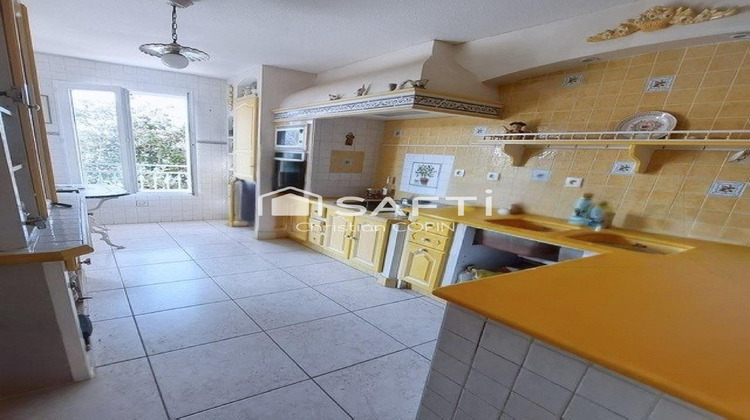 Ma-Cabane - Vente Appartement Sanary-sur-Mer, 117 m²
