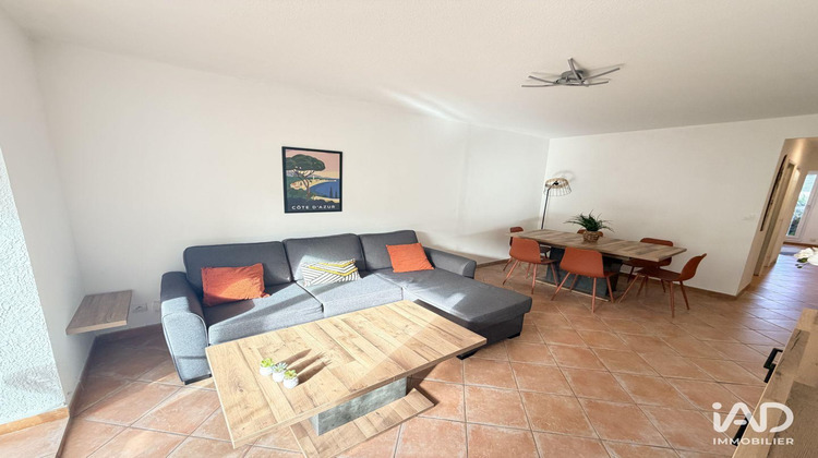 Ma-Cabane - Vente Appartement Sanary-sur-Mer, 61 m²