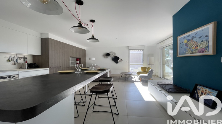 Ma-Cabane - Vente Appartement Sanary-sur-Mer, 62 m²