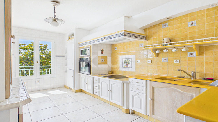 Ma-Cabane - Vente Appartement SANARY-SUR-MER, 117 m²