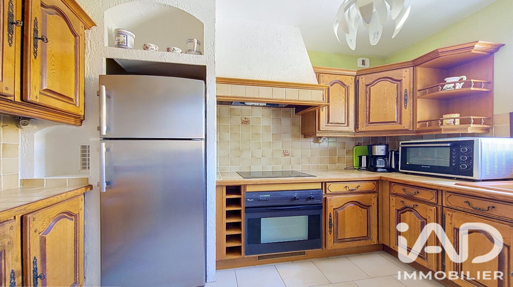 Ma-Cabane - Vente Appartement Sanary-sur-Mer, 64 m²