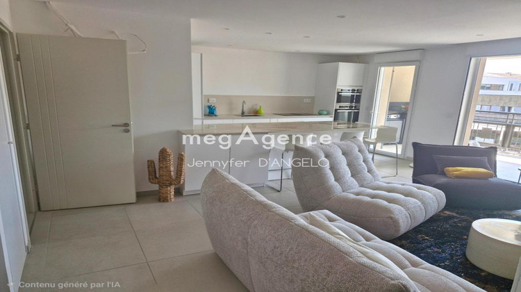 Ma-Cabane - Vente Appartement SANARY SUR MER, 65 m²