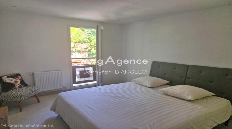 Ma-Cabane - Vente Appartement SANARY SUR MER, 65 m²