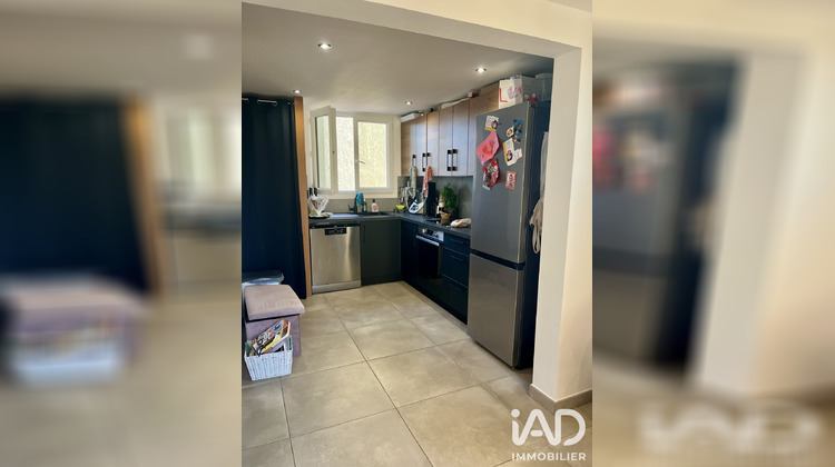 Ma-Cabane - Vente Appartement Sanary-sur-Mer, 64 m²