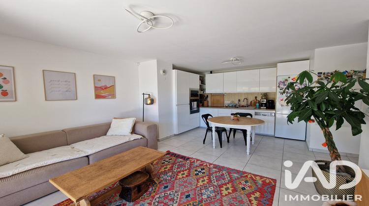 Ma-Cabane - Vente Appartement Sanary-sur-Mer, 54 m²