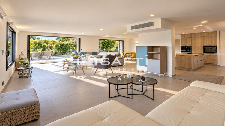 Ma-Cabane - Vente Appartement Sanary-sur-Mer, 118 m²