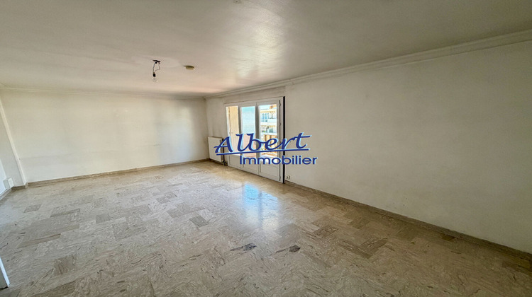 Ma-Cabane - Vente Appartement SANARY-SUR-MER, 65 m²
