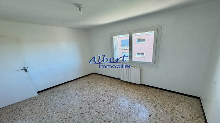 Ma-Cabane - Vente Appartement SANARY-SUR-MER, 65 m²