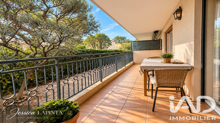 Ma-Cabane - Vente Appartement Sanary-sur-Mer, 82 m²