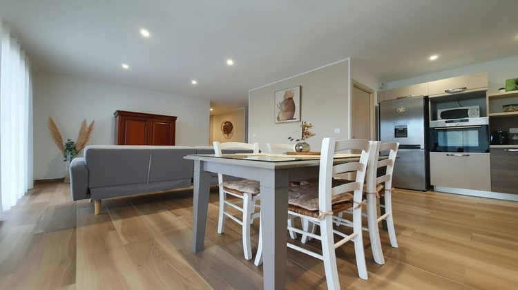 Ma-Cabane - Vente Appartement Santa-Lucia-Di-Moriani, 70 m²