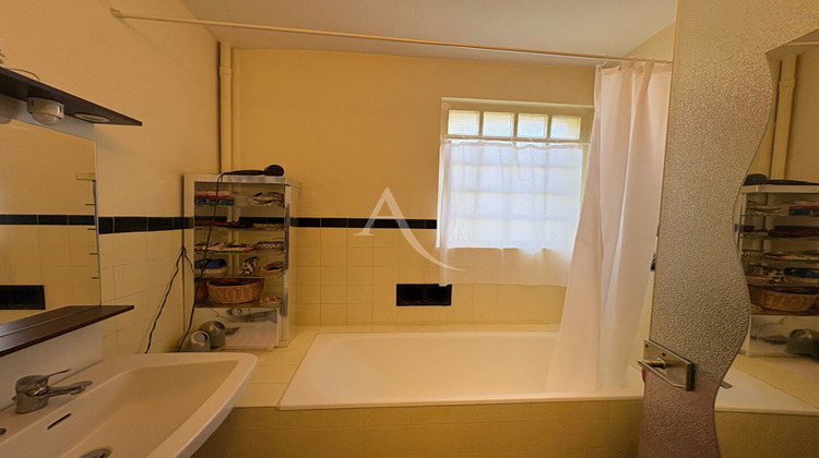 Ma-Cabane - Vente Appartement SAUMUR, 70 m²