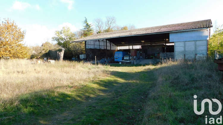 Ma-Cabane - Vente Appartement Savigny-en-Véron, 500 m²