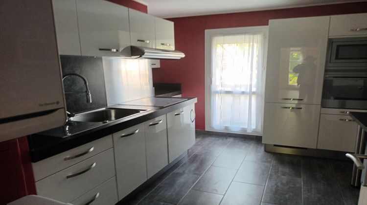 Ma-Cabane - Vente Appartement SAVIGNY-LE-TEMPLE, 79 m²