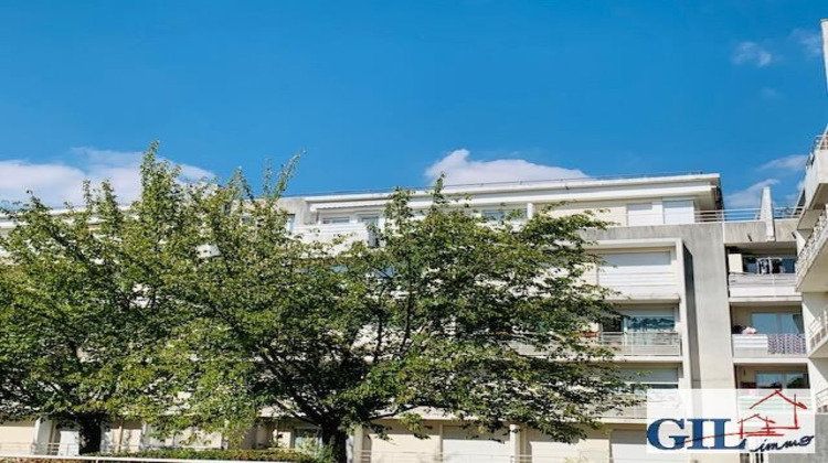 Ma-Cabane - Vente Appartement SAVIGNY-LE-TEMPLE, 63 m²