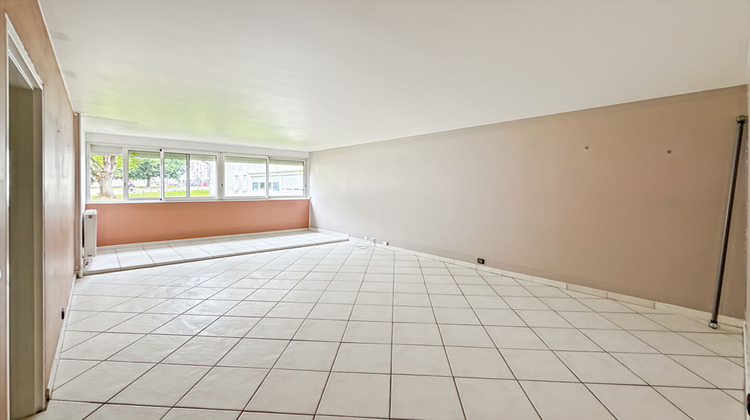 Ma-Cabane - Vente Appartement SAVIGNY-LE-TEMPLE, 69 m²
