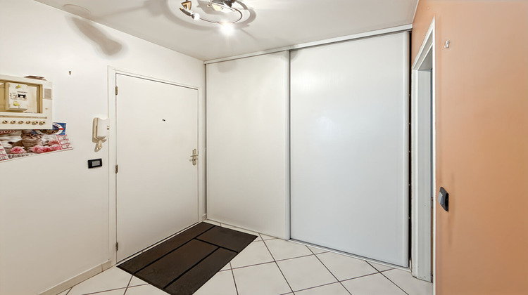 Ma-Cabane - Vente Appartement SAVIGNY-LE-TEMPLE, 69 m²