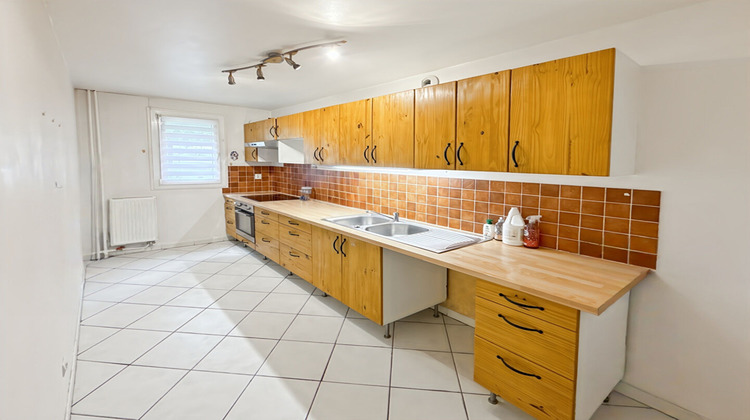 Ma-Cabane - Vente Appartement SAVIGNY-LE-TEMPLE, 69 m²