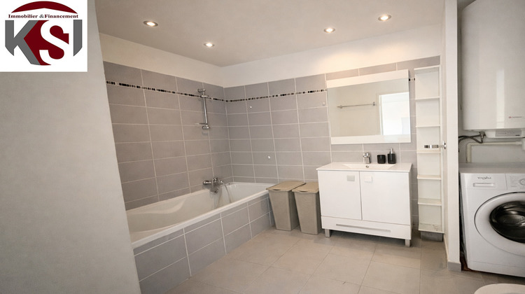 Ma-Cabane - Vente Appartement SEILLONS-SOURCE-D'ARGENS, 51 m²