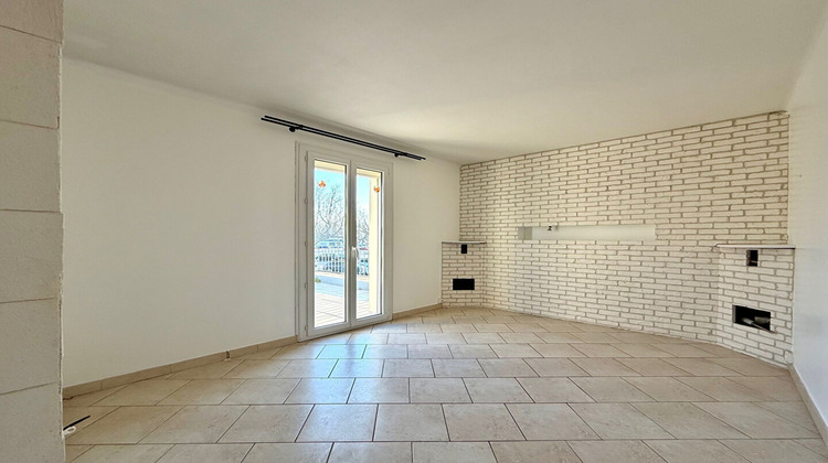 Ma-Cabane - Vente Appartement SENAS, 79 m²