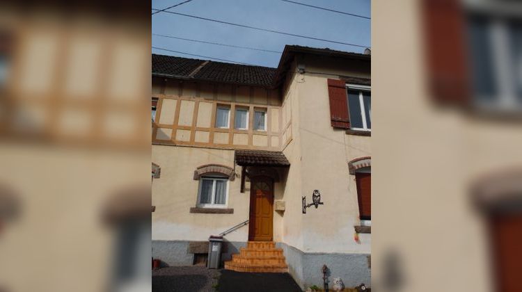 Ma-Cabane - Vente Appartement Senones, 67 m²