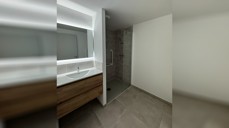 Ma-Cabane - Vente Appartement Sérignan, 62 m²