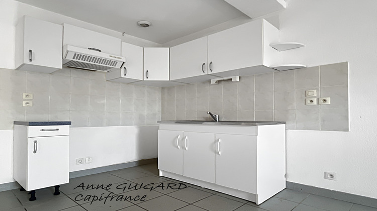 Ma-Cabane - Vente Appartement SERRIERES EN CHAUTAGNE, 60 m²