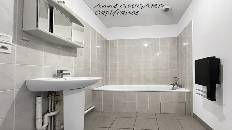 Ma-Cabane - Vente Appartement SERRIERES EN CHAUTAGNE, 60 m²
