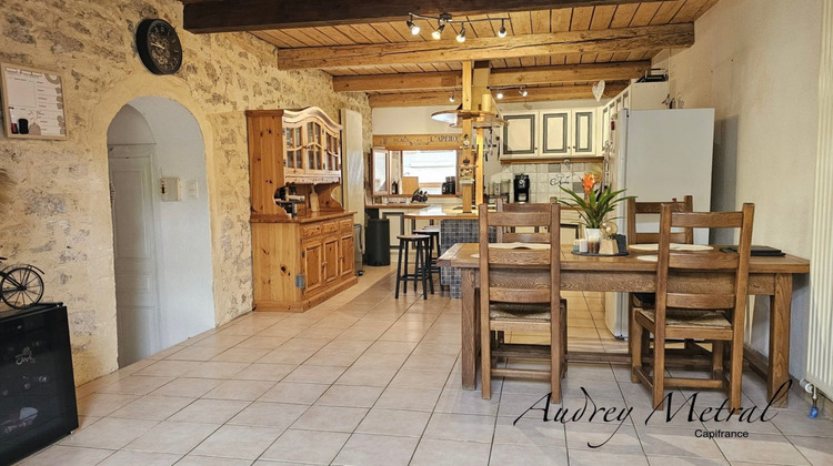 Ma-Cabane - Vente Appartement SERRIERES EN CHAUTAGNE, 98 m²