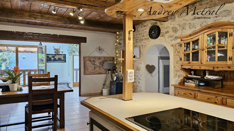 Ma-Cabane - Vente Appartement SERRIERES EN CHAUTAGNE, 98 m²