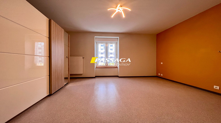 Ma-Cabane - Vente Appartement SEVERAC-LE-CHATEAU, 83 m²