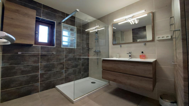 Ma-Cabane - Vente Appartement SEVRIER, 74 m²