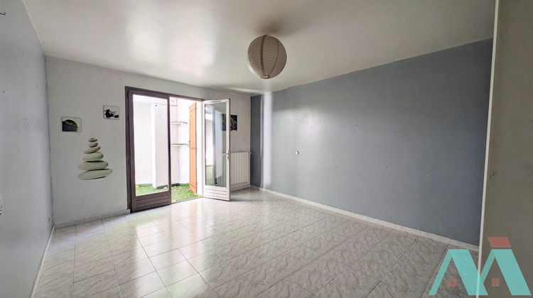 Ma-Cabane - Vente Appartement Signes, 175 m²