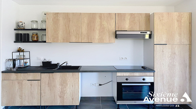 Ma-Cabane - Vente Appartement SIMANDRES, 66 m²