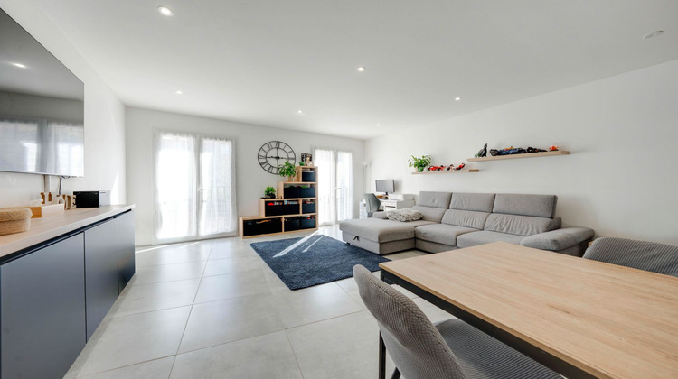 Ma-Cabane - Vente Appartement SIMIANE COLLONGUE, 68 m²