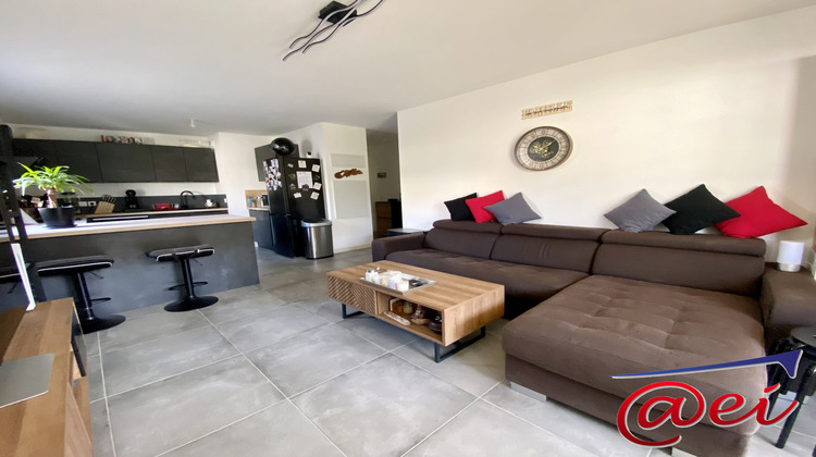 Ma-Cabane - Vente Appartement Six-Fours-les-Plages, 63 m²