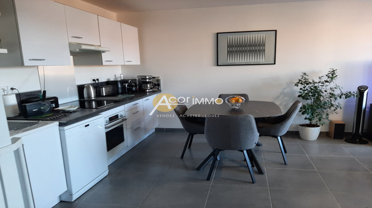 Ma-Cabane - Vente Appartement Six-Fours-les-Plages, 56 m²