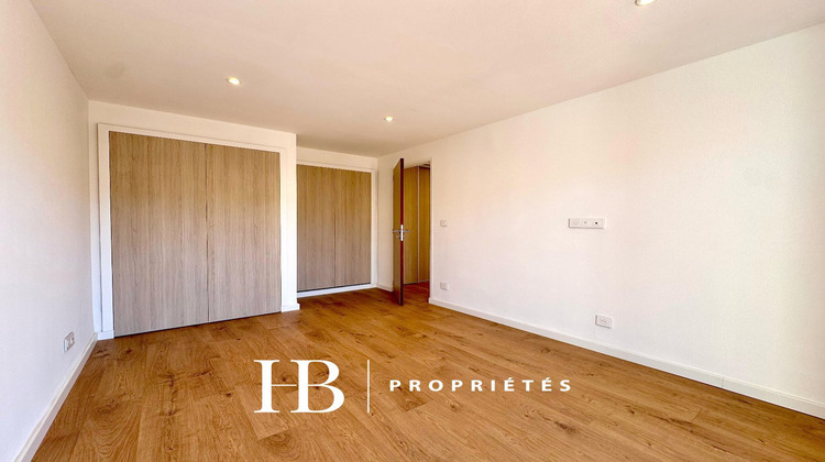 Ma-Cabane - Vente Appartement SIX FOURS LES PLAGES, 59 m²