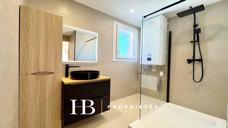 Ma-Cabane - Vente Appartement SIX FOURS LES PLAGES, 59 m²