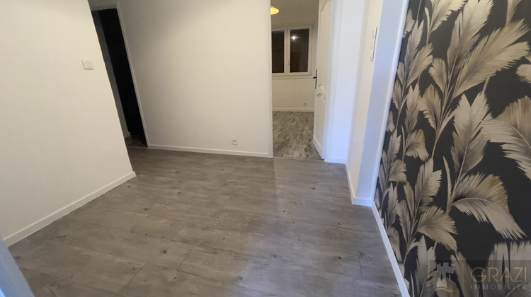 Ma-Cabane - Vente Appartement Six-Fours-les-Plages, 100 m²