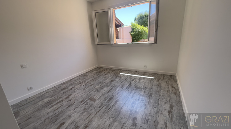 Ma-Cabane - Vente Appartement Six-Fours-les-Plages, 100 m²