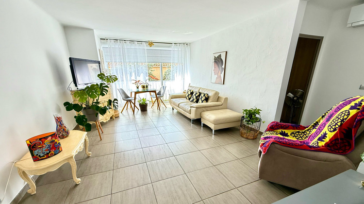 Ma-Cabane - Vente Appartement Six-Fours-les-Plages, 65 m²