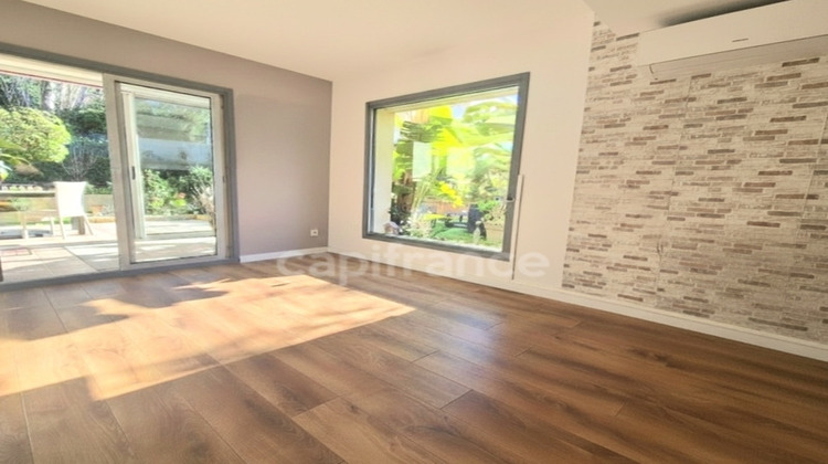 Ma-Cabane - Vente Appartement SIX FOURS LES PLAGES, 82 m²