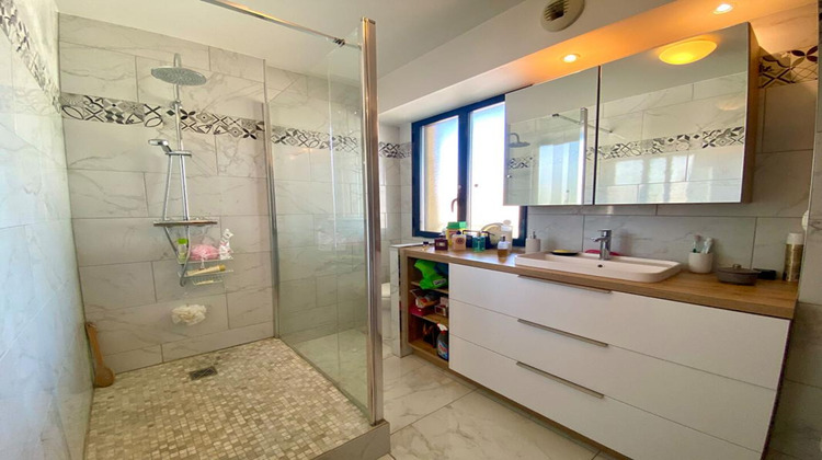 Ma-Cabane - Vente Appartement SIX FOURS LES PLAGES, 95 m²