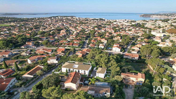 Ma-Cabane - Vente Appartement Six-Fours-les-Plages, 120 m²