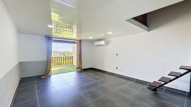 Ma-Cabane - Vente Appartement Six-Fours-les-Plages, 50 m²
