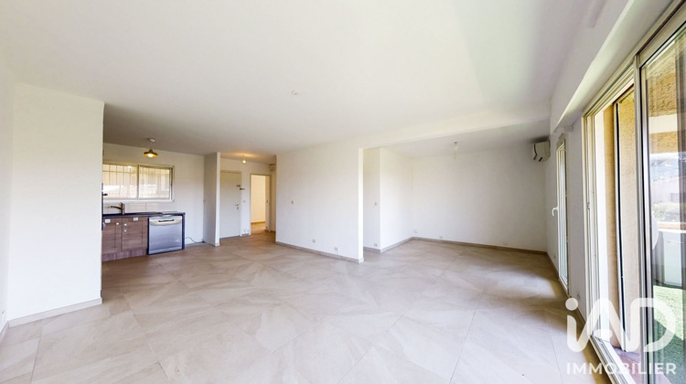 Ma-Cabane - Vente Appartement Six-Fours-les-Plages, 70 m²