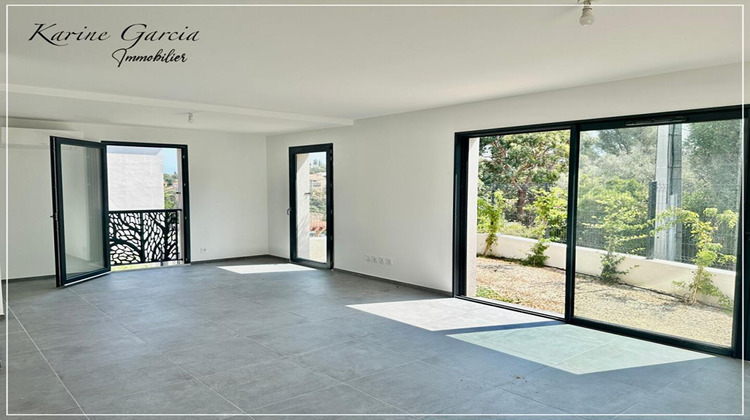 Ma-Cabane - Vente Appartement SIX FOURS LES PLAGES, 68 m²