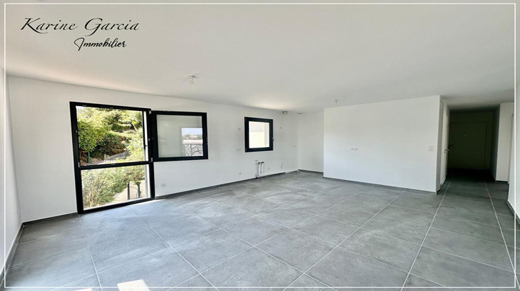 Ma-Cabane - Vente Appartement SIX FOURS LES PLAGES, 62 m²