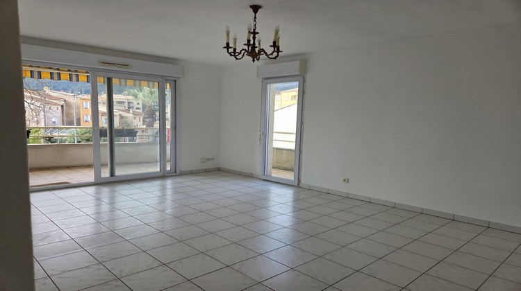 Ma-Cabane - Vente Appartement Solliès-Pont, 82 m²