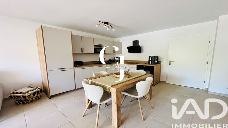 Ma-Cabane - Vente Appartement Solliès-Pont, 65 m²